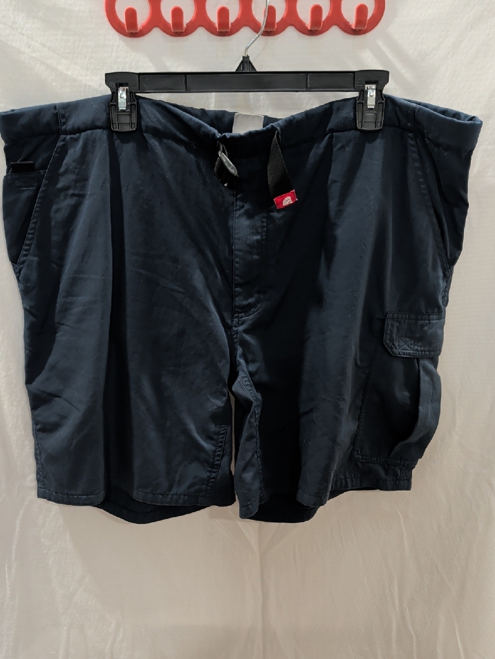 North Face Shorts L